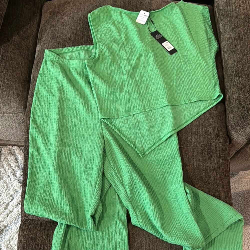 Women’s Two-Piece Textured Set - Mint Green